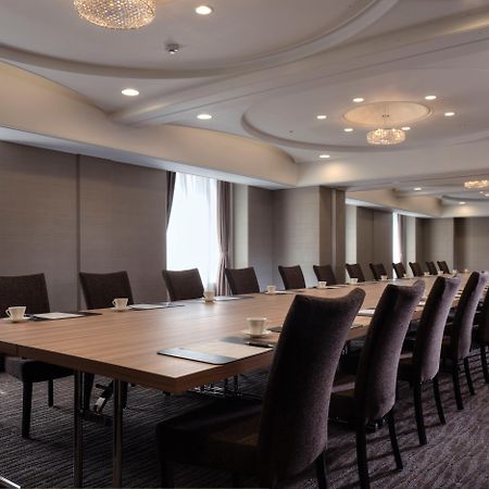 Sheraton Miyako Hotel Osaka Exterior photo