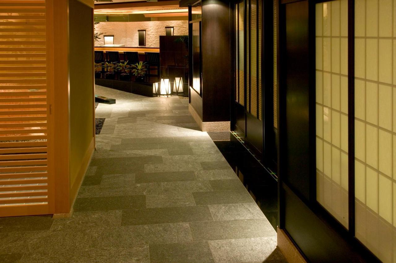 Sheraton Miyako Hotel Osaka Exterior photo