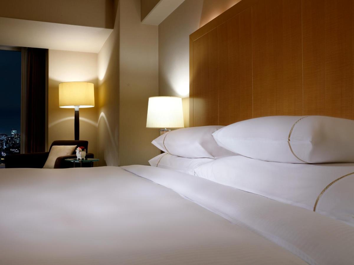 Sheraton Miyako Hotel Osaka Exterior photo