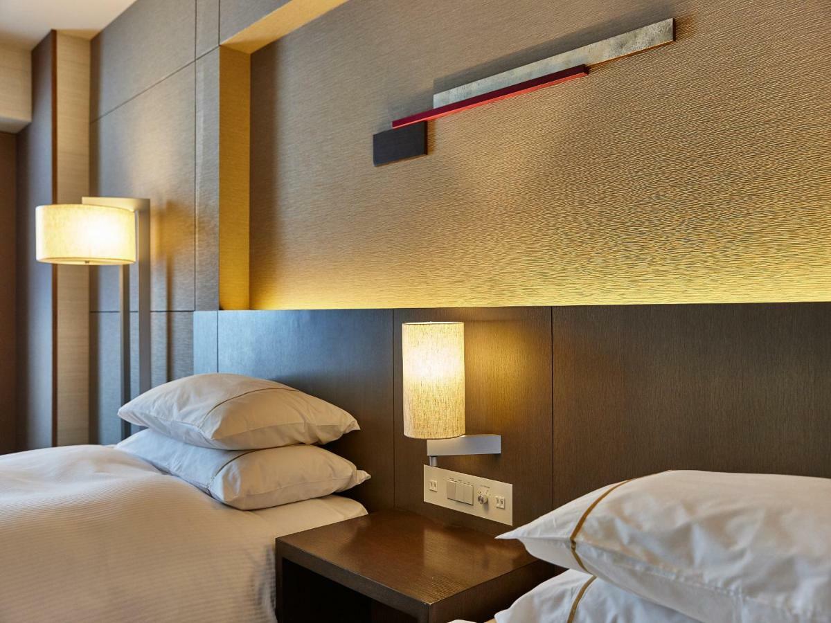 Sheraton Miyako Hotel Osaka Room photo
